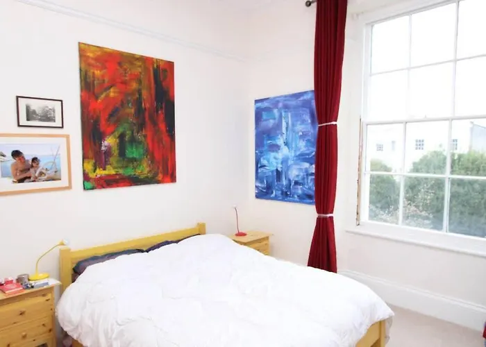 Stunning Arty In The Heart Of Clifton בריסטול