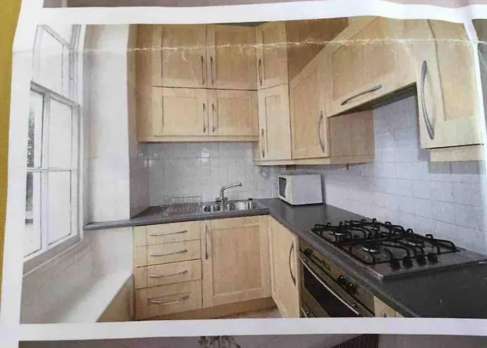 Apartment Stunning Arty In The Heart Of Clifton